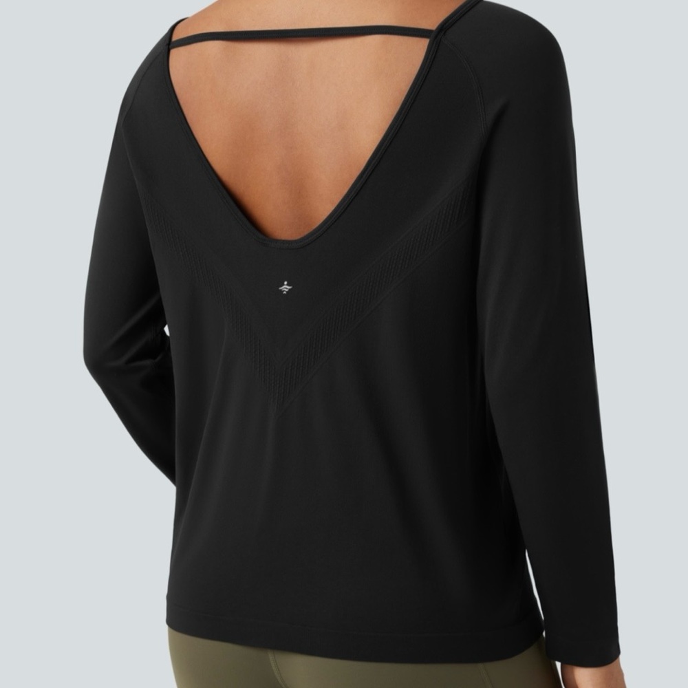 HALARA Elegant Black Long Sleeve Top